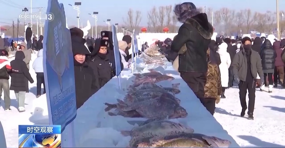 中国冰雪运动发展迅速原因_冬奥会举办城市_中国冰雪消费新趋势